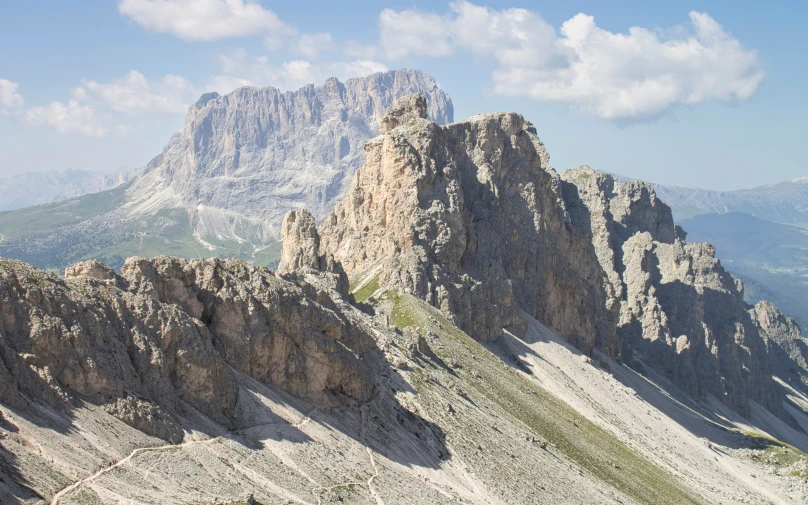 the top of a mountain with no leaves or flowers