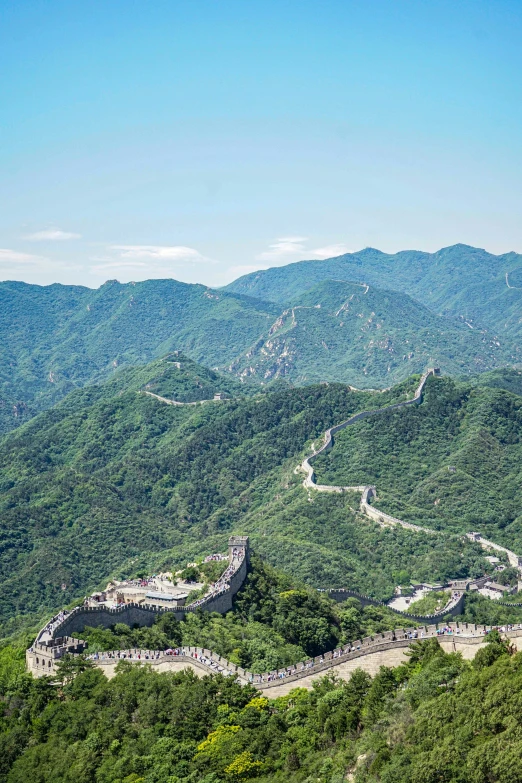 a wide view of the great wall in the mountains