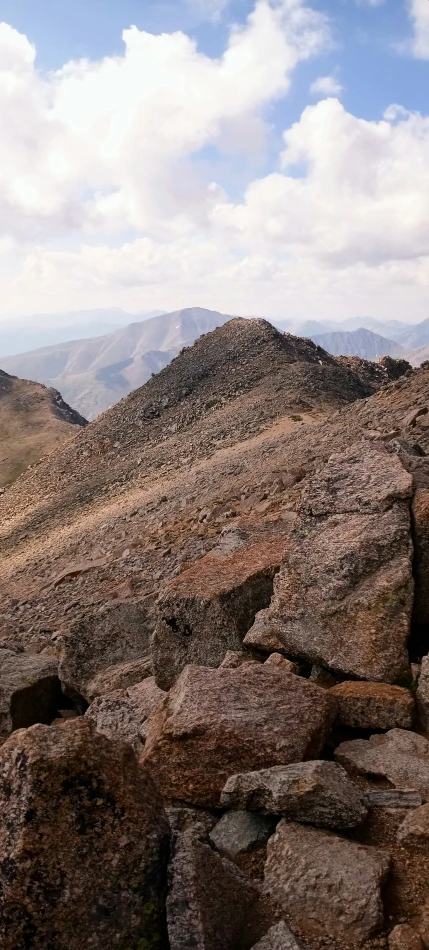 there are many very large rocks that can be found on this mountain