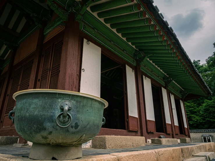 an oriental building is in the midst of its construction