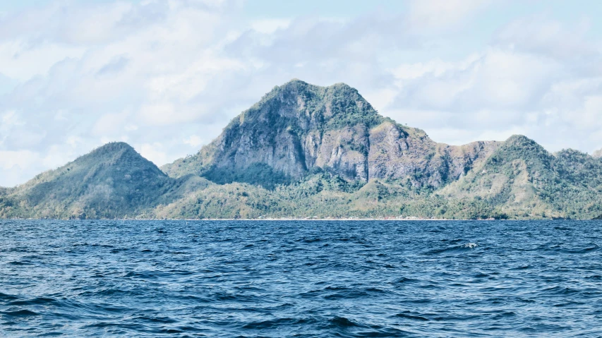 the mountain range is a bit larger than this sea view