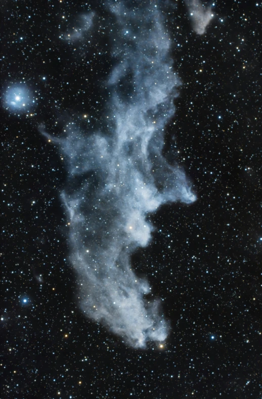 a close up of a large cloud in the sky