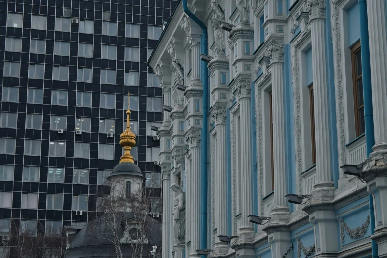 buildings on the city street next to each other