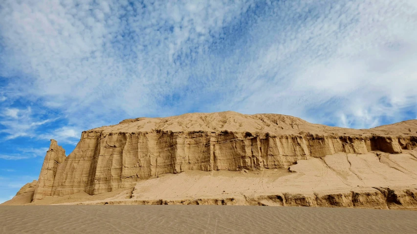 the dunes are covered in sand and there is no image on the page