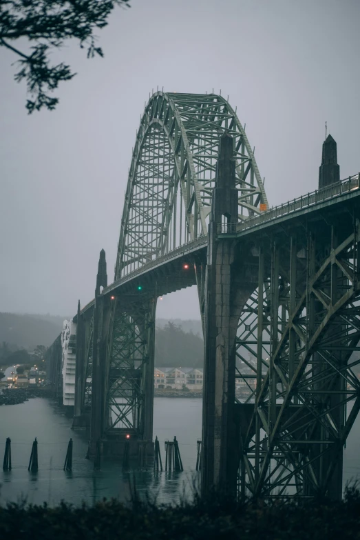 a very large bridge going over a body of water