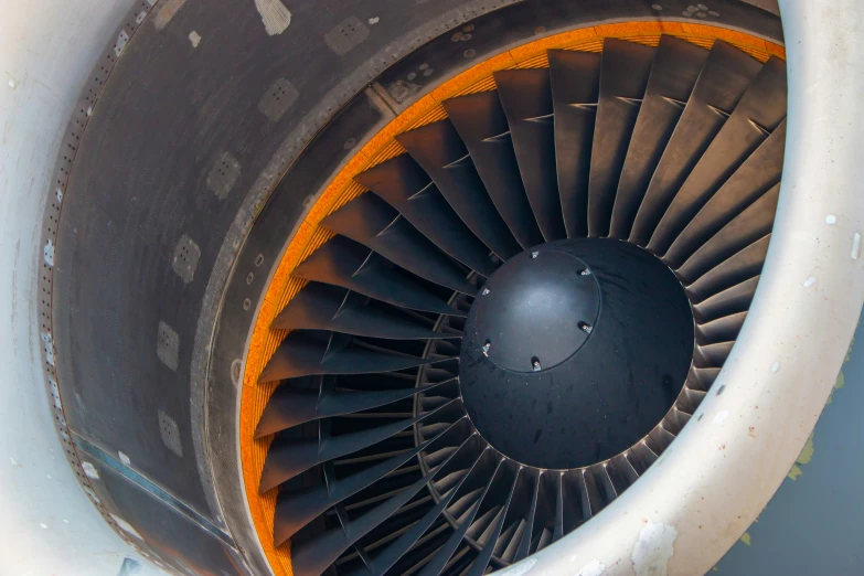 the propeller of an airplane with a yellow center