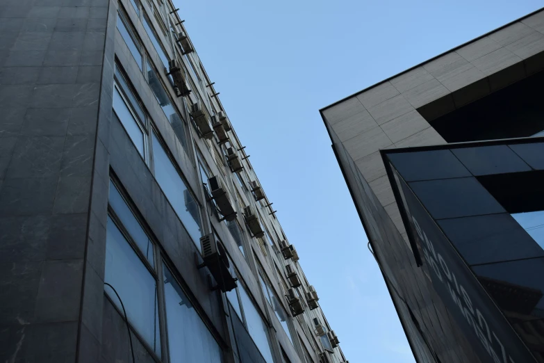 windows on the side of an apartment building