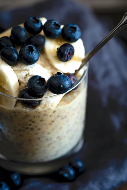 the banana blueberry overnight with blueberries is in the drink cup