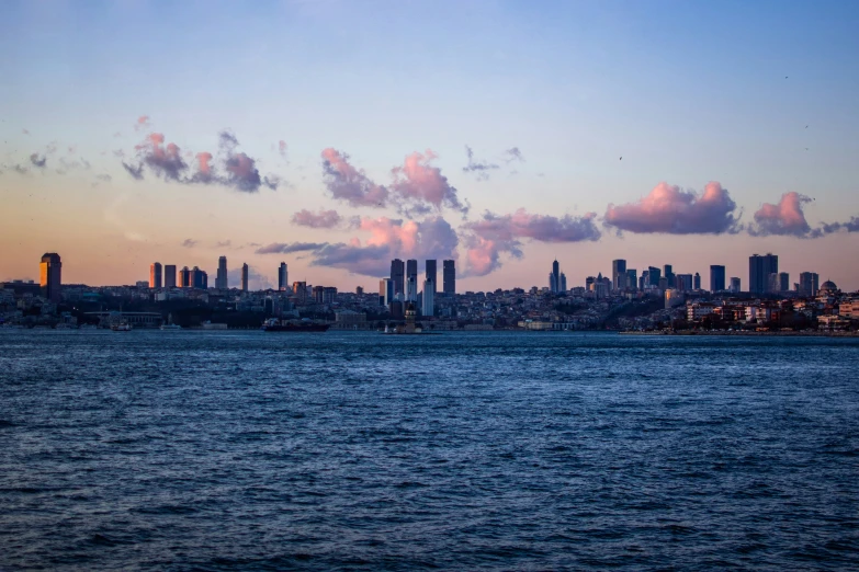 a picture of a city skyline from across the bay