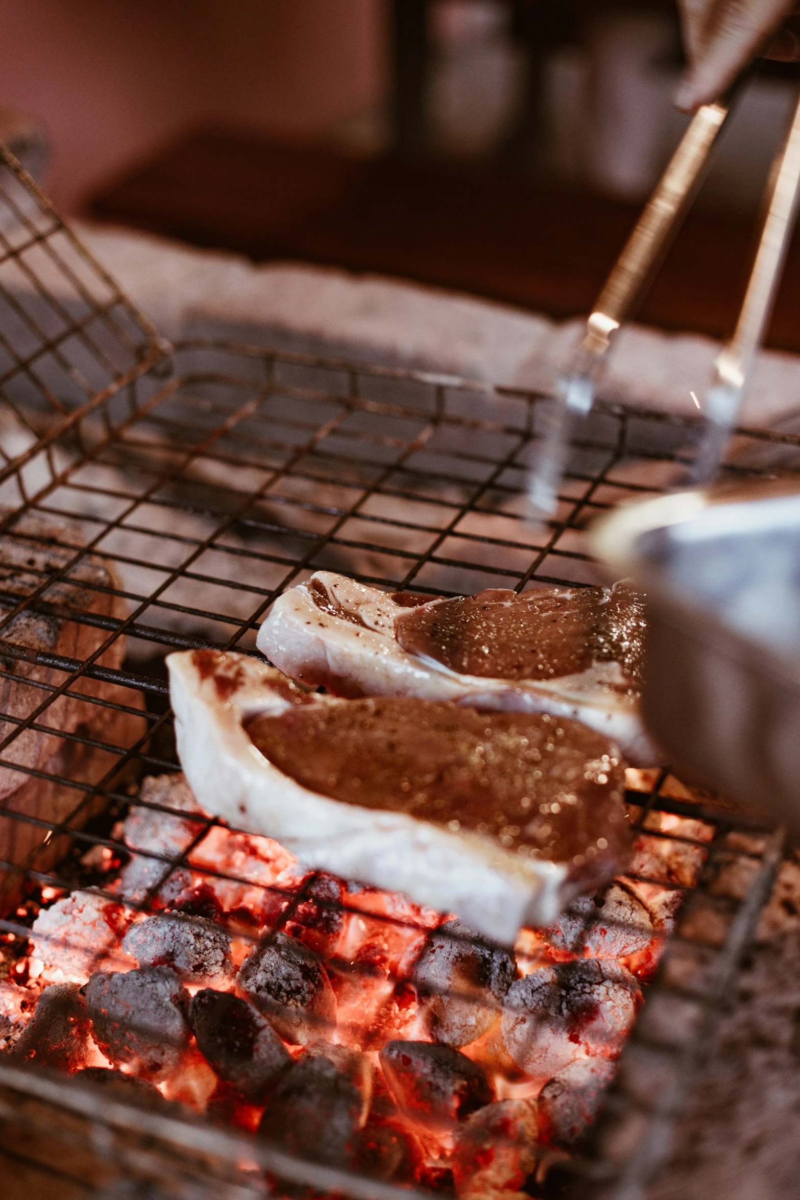 someone has cooked soing on a grid on the grill