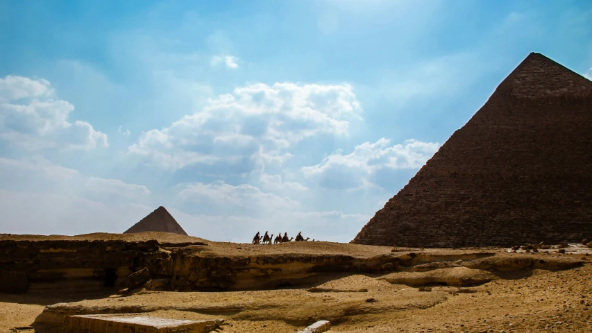 the egyptian pyramids in egypt are very beautiful