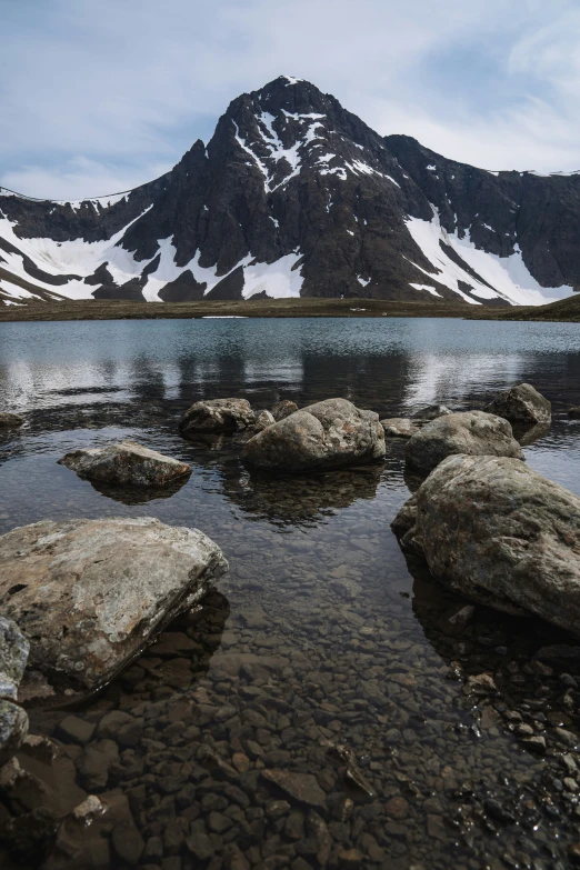 a picture of a mountain covered in snow