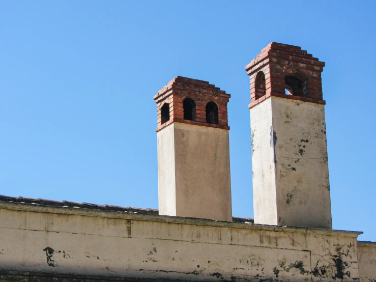 there are two towers with clocks at each ends