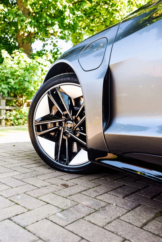 a modern car has 22in spokes, but its tires are quite chromed