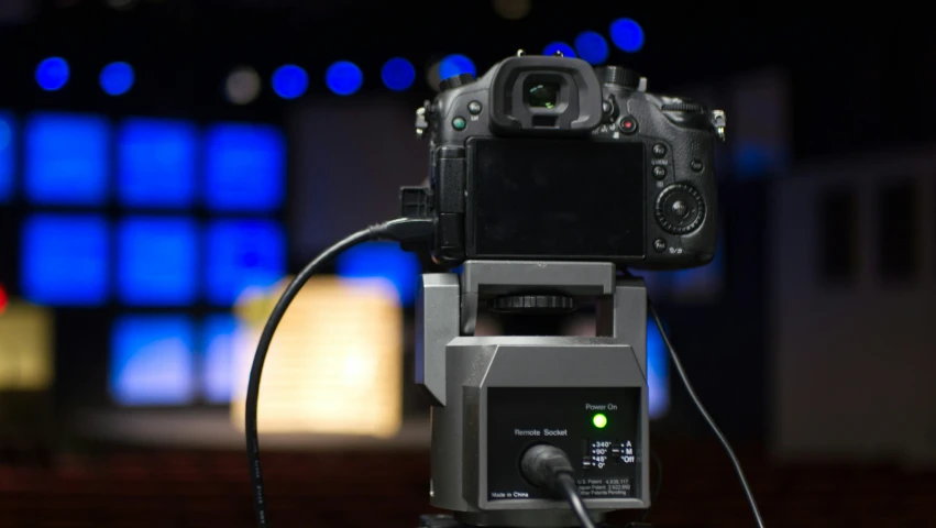 a closeup of a video camera with an empty lens on it