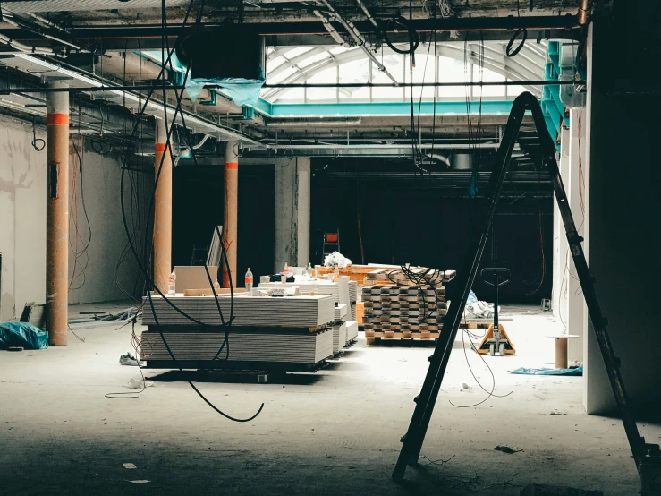 a room that has some equipment on the floor