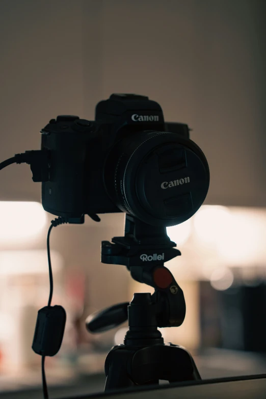 an image of a camera on a tripod