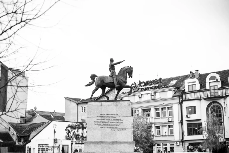 a statue of a man on top of a horse