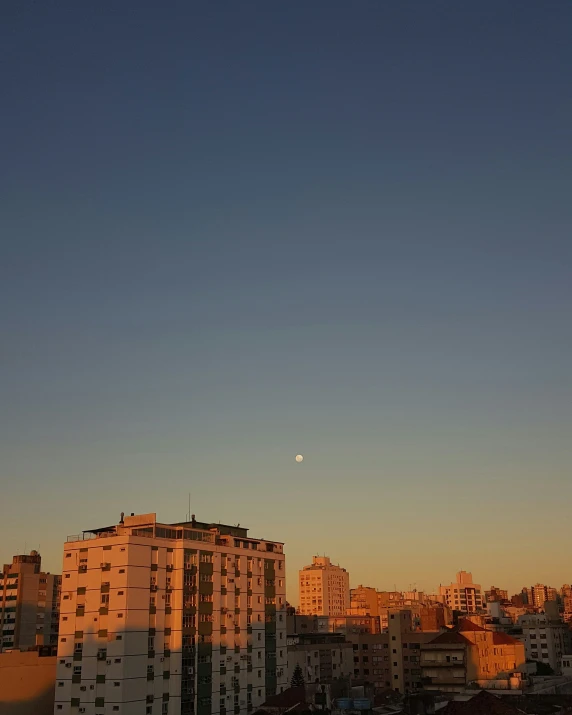 the city skyline is full of high rise buildings