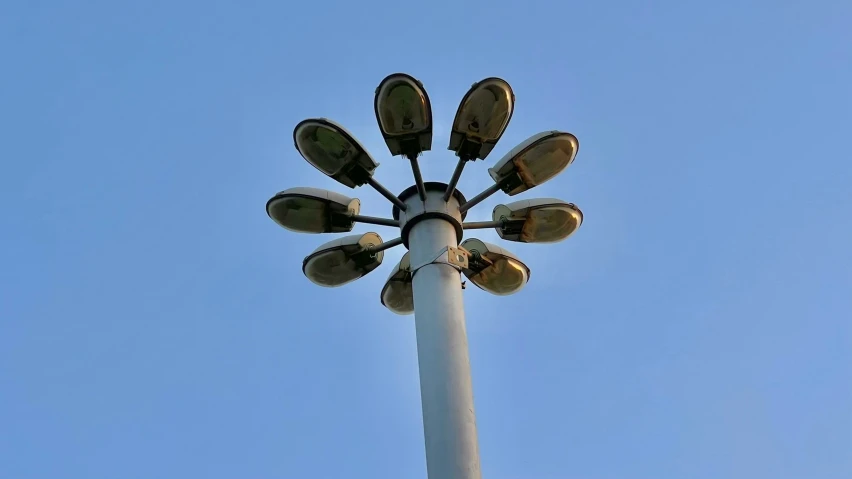 street lamp with five lights on each pole