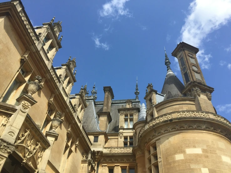 an image of a large stone building