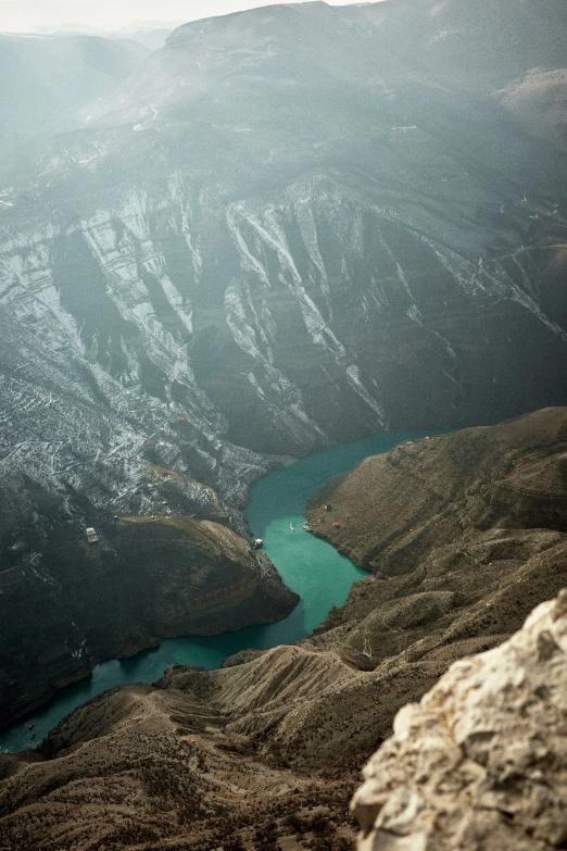 the water is green as it is in the mountain