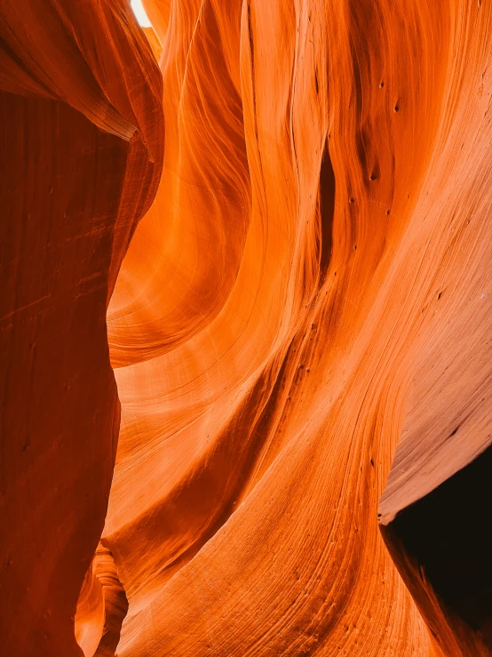 the image is looking like it is in the slot canyon