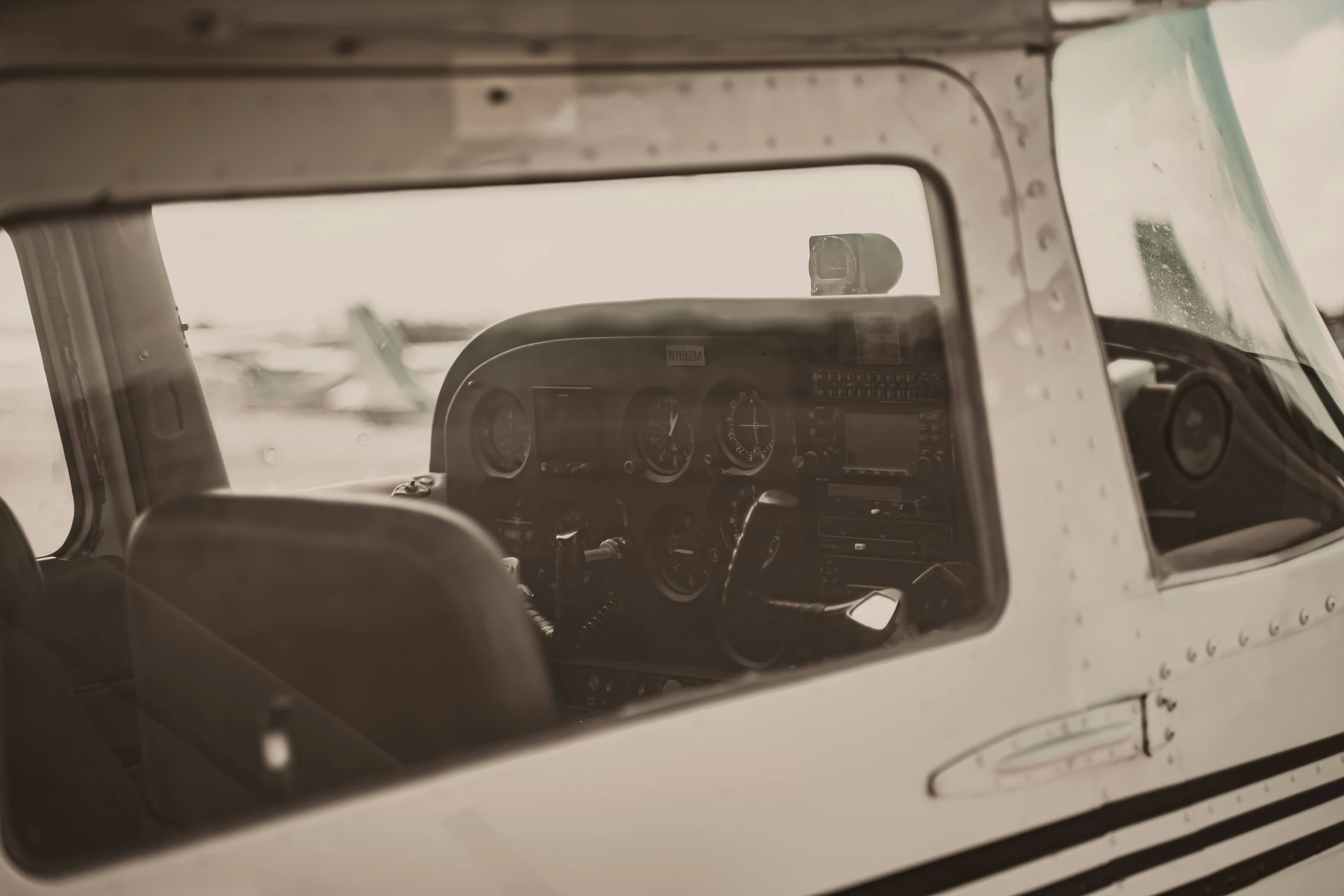 there is a view from the inside of an aircraft cockpit