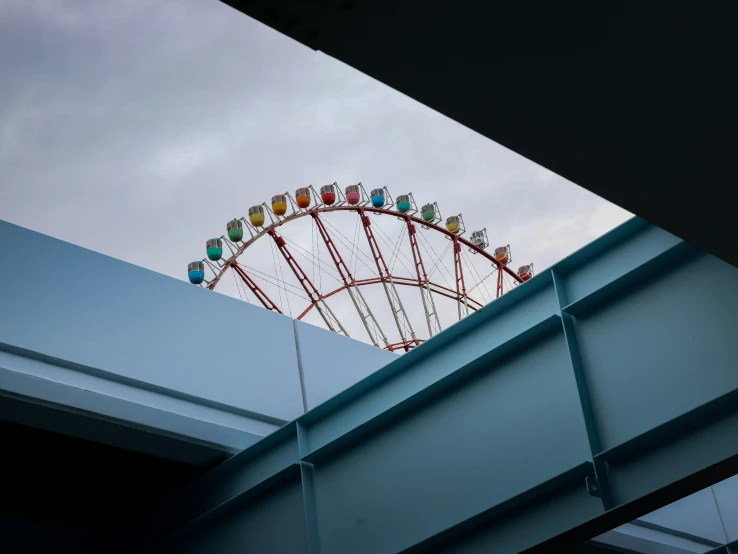 an amut park ride on a cloudy day