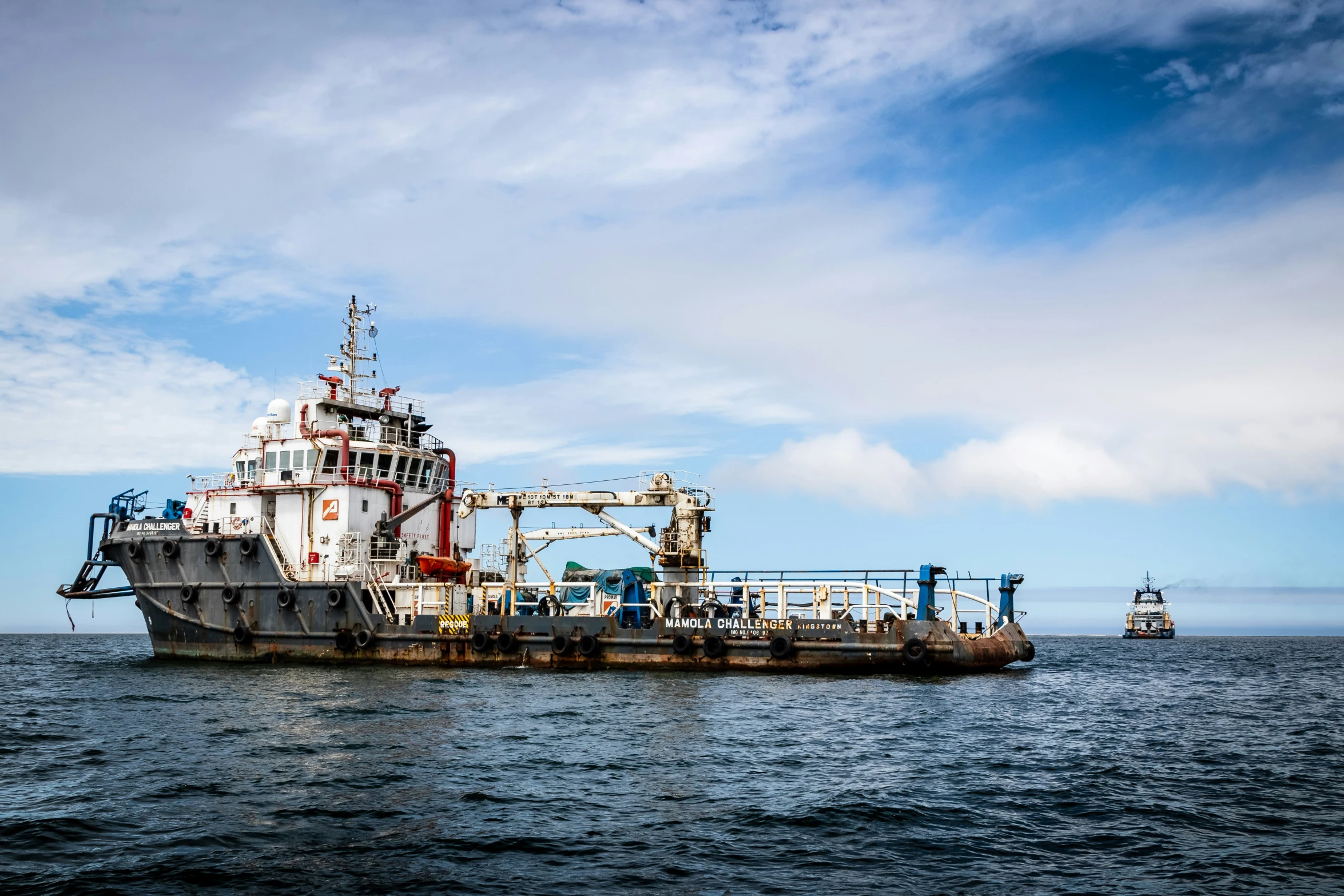 an oil tanker boat out in the ocean