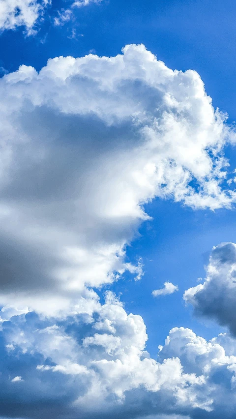 a plane that is flying through the sky