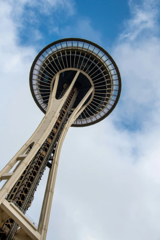 this is an aerial view of the space needle in seattle, usa