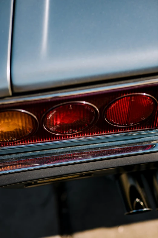 a car lights that are next to the floor