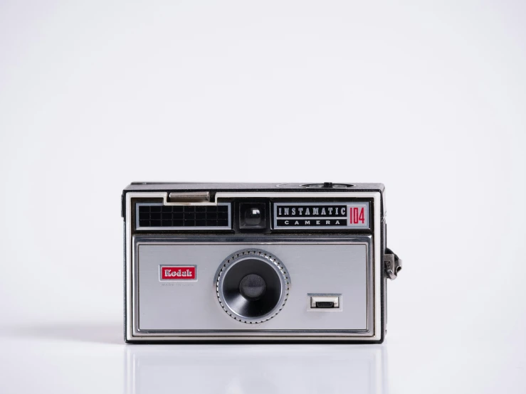 old camera from the fifties is displayed on the counter