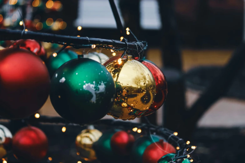 a bunch of ornaments that are on the ground