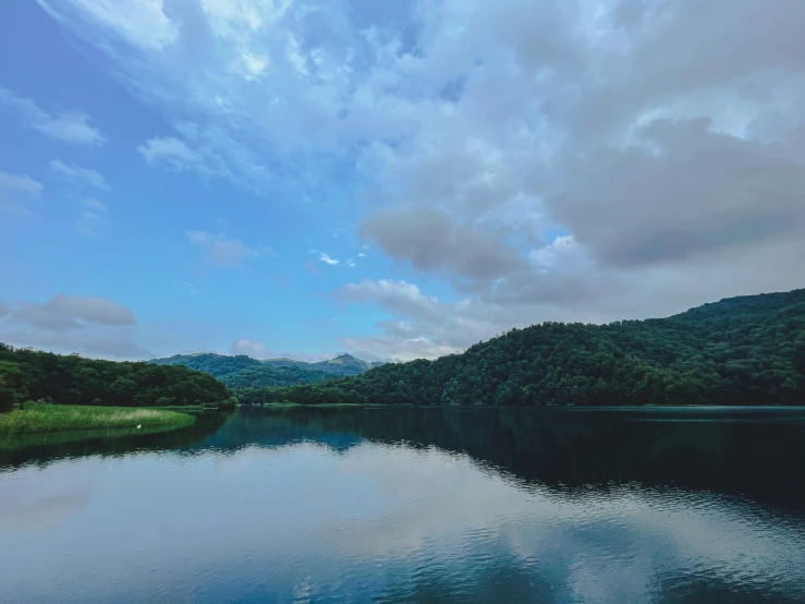 a body of water that has water in it