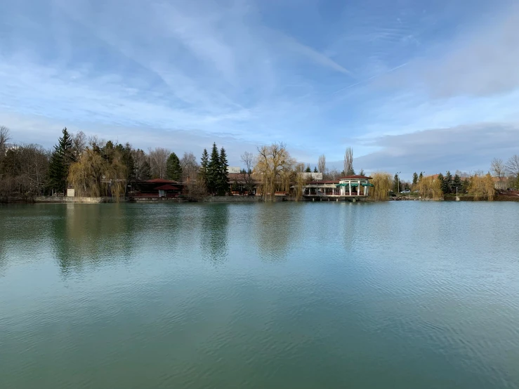 an image of an empty lake in the day