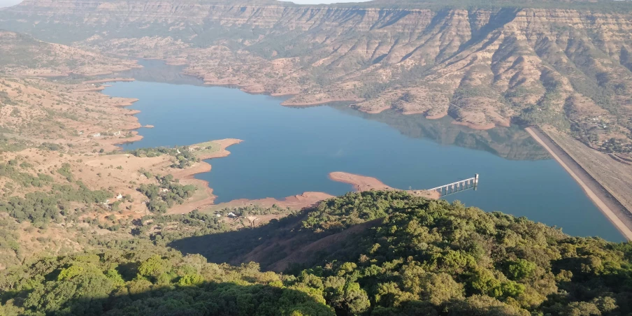 a very large lake near some hills