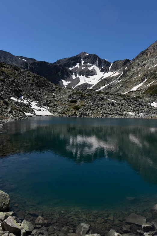 this is the top of an alpine mountain lake