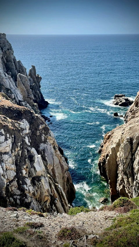 the cliffs and sea are very close together