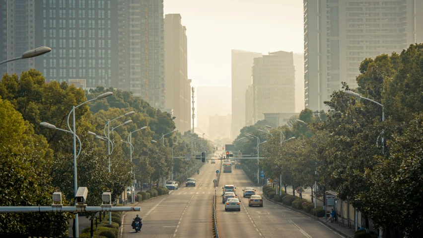 an image of the city streets during the day