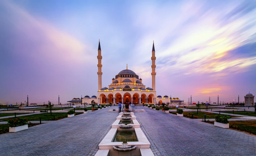 a po of the main courtyards of a mosque