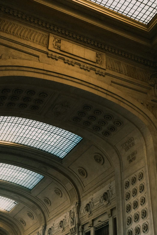 the ceiling of an ornate building is shown