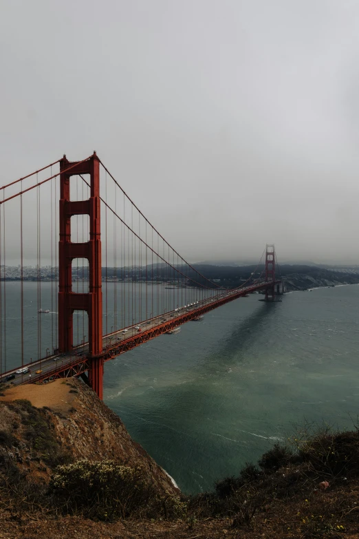 a very wide po of the golden gate bridge