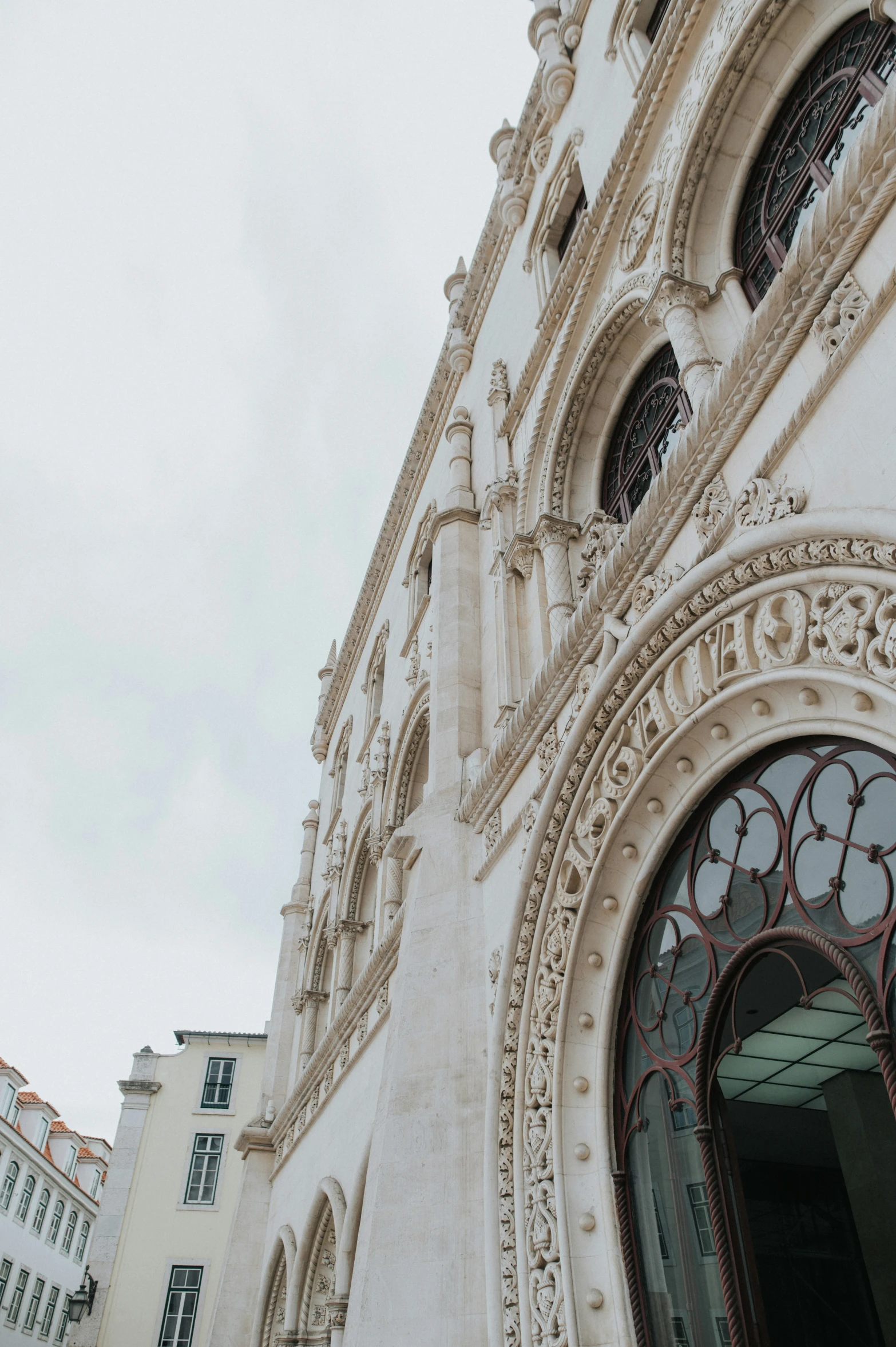 a building with a clock that is sitting on the side