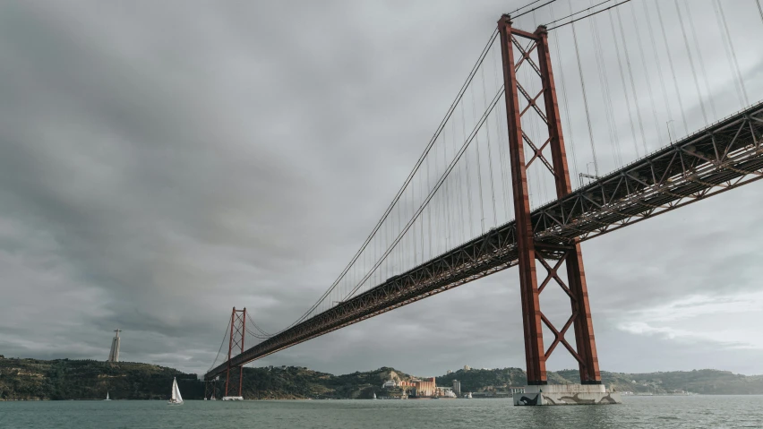 the large bridge is over looking the water