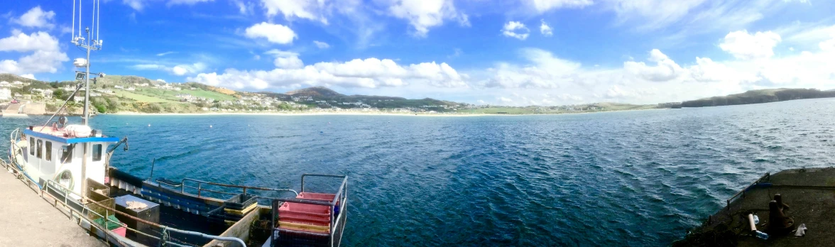 an image of a boat docked in a harbor