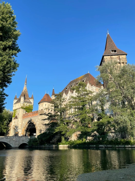 this castle and bridge are located across a river