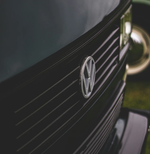 a volkswagen emblem on the front grille of a car