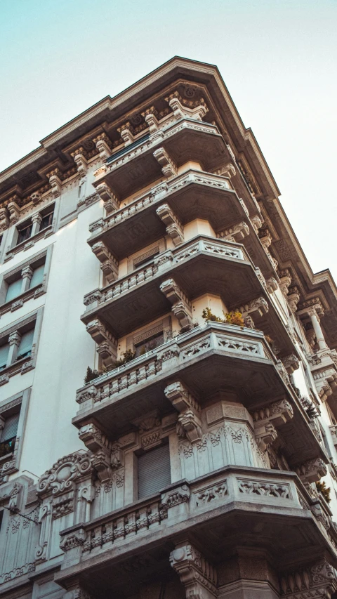 the building is very ornate and ornate